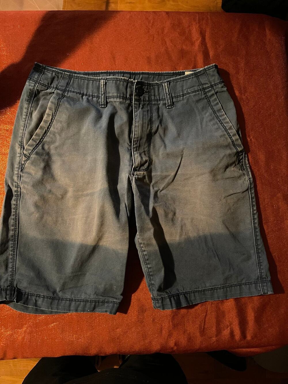 Old Navy Shorts Mens 32 Washed Chino Casual Flat Front Blue Light Fade